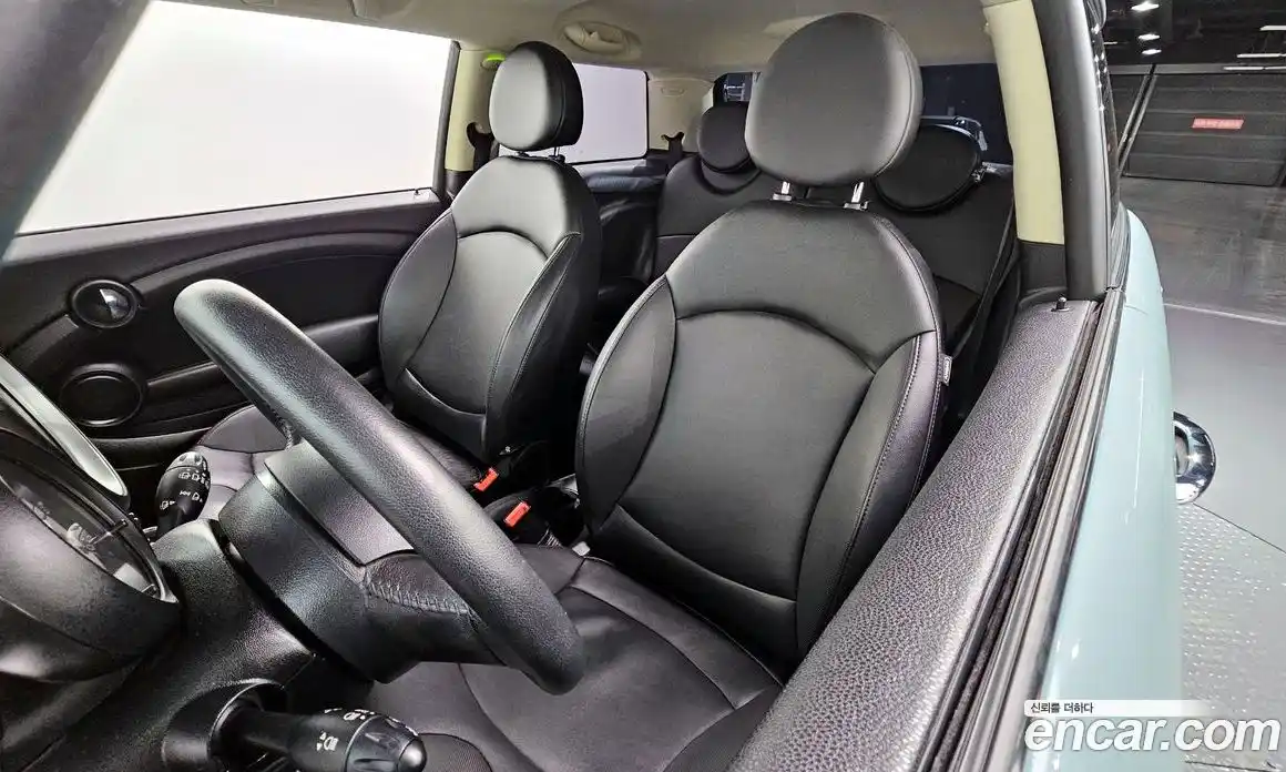 Mini Cooper 2013 2.0 Автомат в Москве № 198372, фото 7