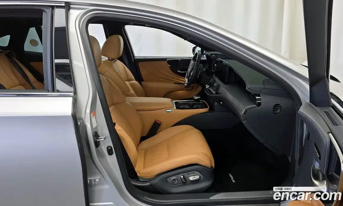 Lexus LS 2023 3.4 Автомат в Москве № 198819, фото 6