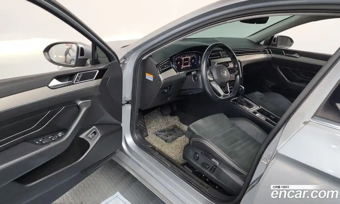 Volkswagen Passat 2022 2.0 Автомат в Москве № 199093, фото 11