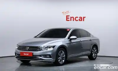 Volkswagen Passat 2022 2.0 Автомат в Москве № 199093, миниатюра 4