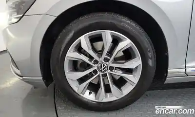 Volkswagen Passat 2022 2.0 Автомат в Москве № 199093, миниатюра 5