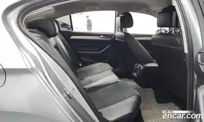 Volkswagen Passat 2022 2.0 Автомат в Москве № 199093, миниатюра 6