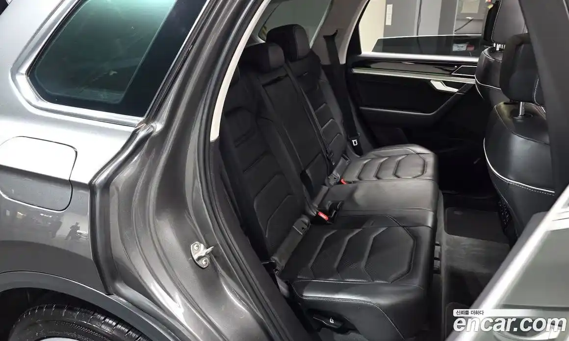 Volkswagen Touareg 2020 4.0 Автомат в Москве № 199221, фото 15