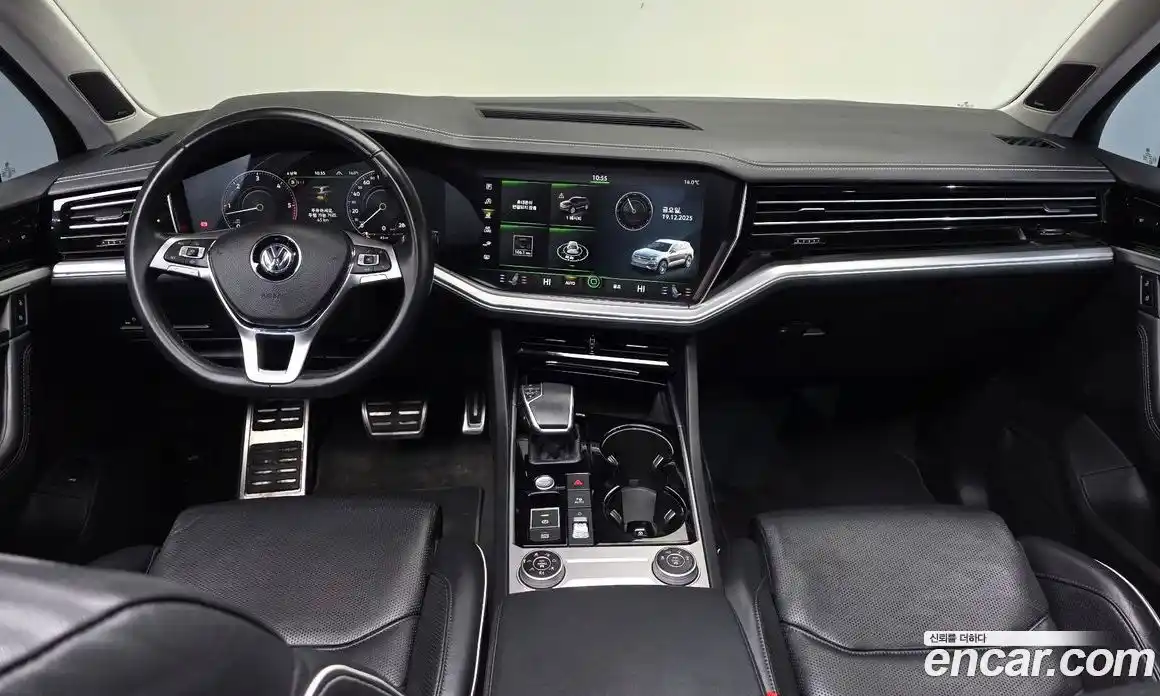 Volkswagen Touareg 2020 4.0 Автомат в Москве № 199221, фото 7