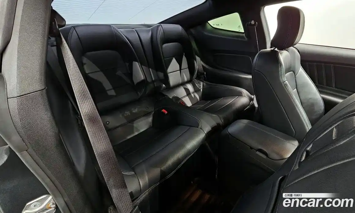 Ford Mustang 2016 5.0 Автомат в Москве № 199833, фото 9