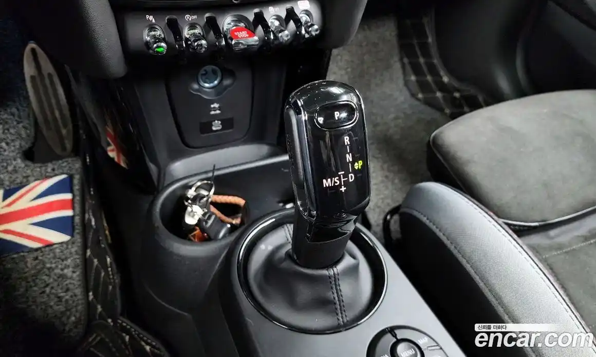 Mini Cooper 2023 2.0 Автомат в Москве № 204874, фото 13