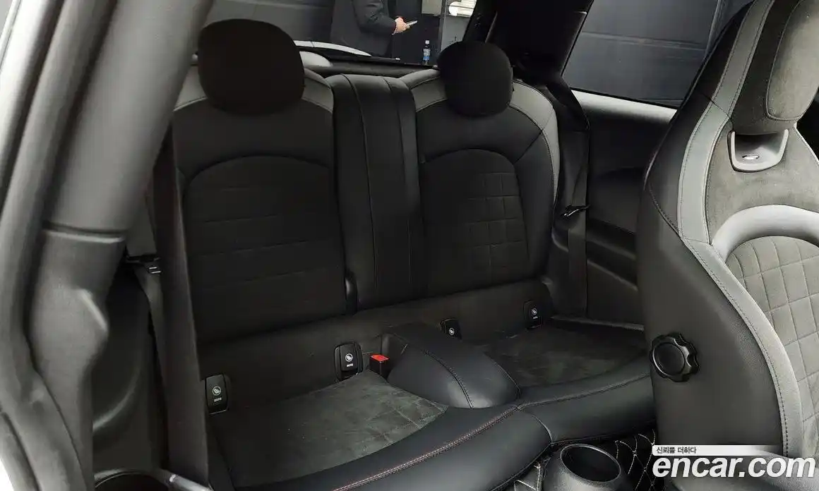 Mini Cooper 2023 2.0 Автомат в Москве № 204874, фото 18