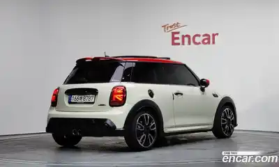 Mini Cooper 2023 2.0 Автомат в Москве № 204874, миниатюра 3