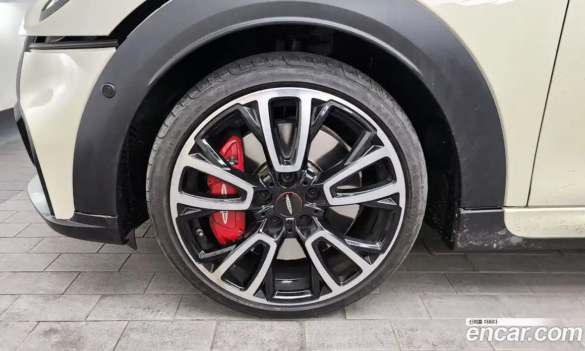 Mini Cooper 2023 2.0 Автомат в Москве № 204874, фото 6