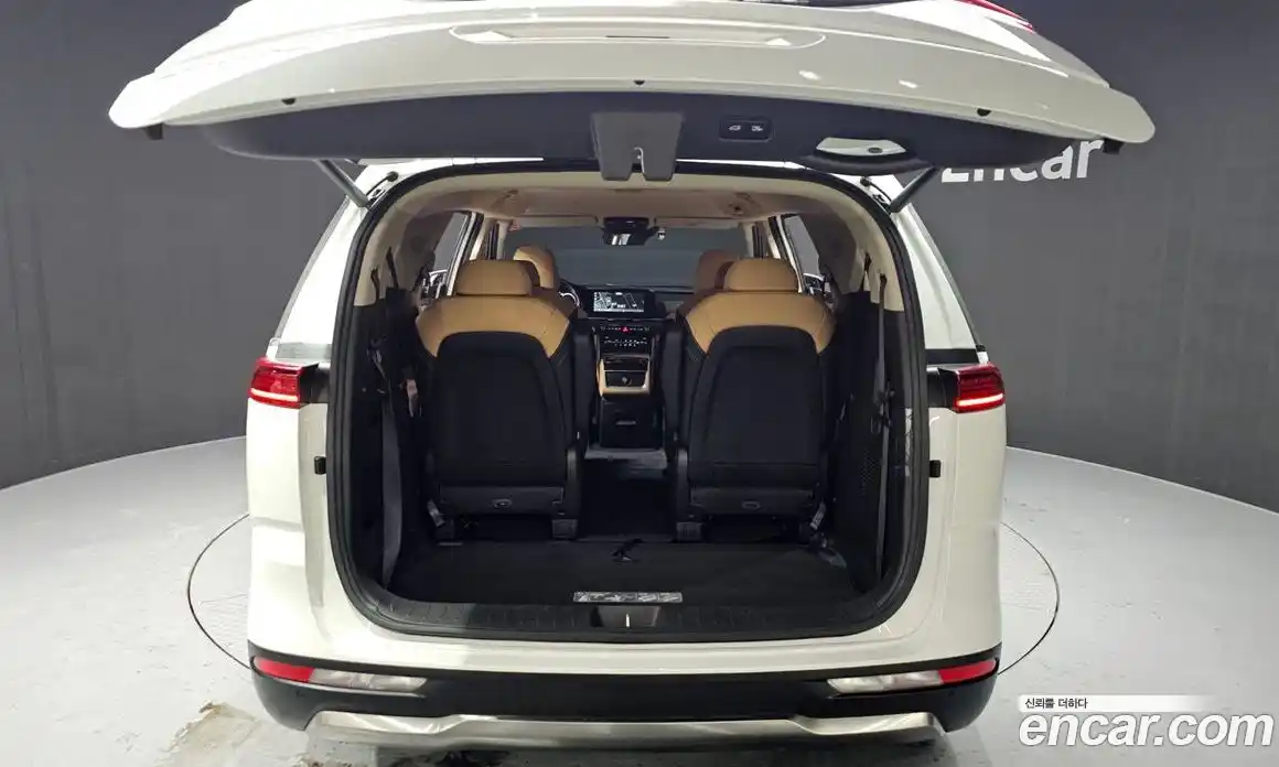 Kia Canival 2023 2.2 Автомат в Москве № 2052, фото 20