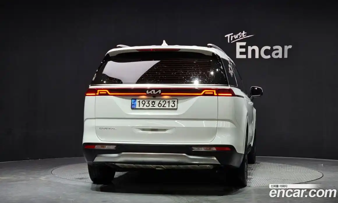 Kia Canival 2023 2.2 Автомат в Москве № 2052, фото 8