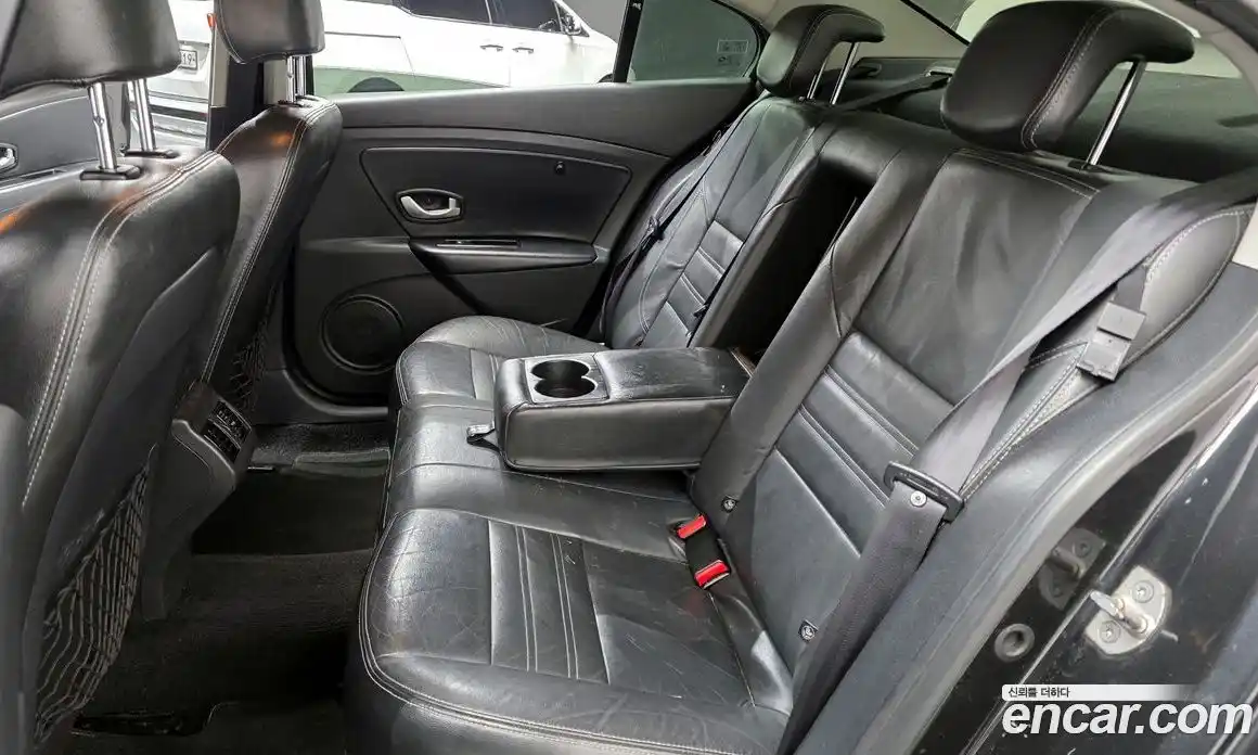 Renault SM3 2015 1.6 Автомат в Москве № 207574, фото 13