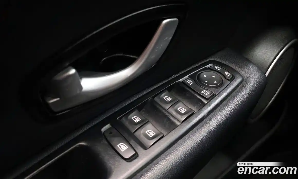 Renault SM3 2015 1.6 Автомат в Москве № 207574, фото 10