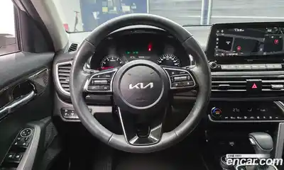 Kia Seltos 2023 1.6 Автомат в Москве № 21022, миниатюра 11