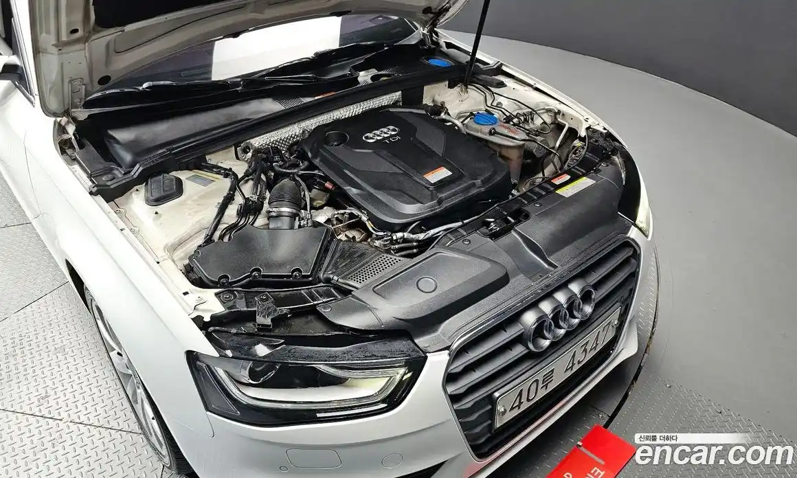 Audi A4 2015 2.0 Автомат в Москве № 212056, фото 12