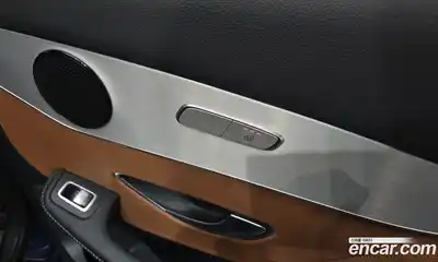 Mercedes-Benz GLC-Class 2021 1.9 Автомат в Москве № 212091, миниатюра 2