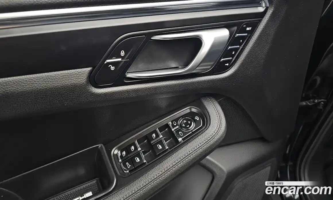 Porsche Macan 2015 2.0 Автомат в Москве № 213232, фото 9