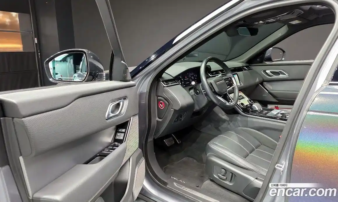 Land Rover Range-Rover Velar 2021 3.0 Автомат в Москве № 213399, фото 18