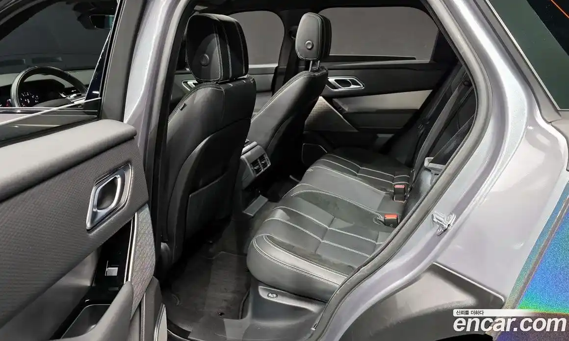 Land Rover Range-Rover Velar 2021 3.0 Автомат в Москве № 213399, фото 20