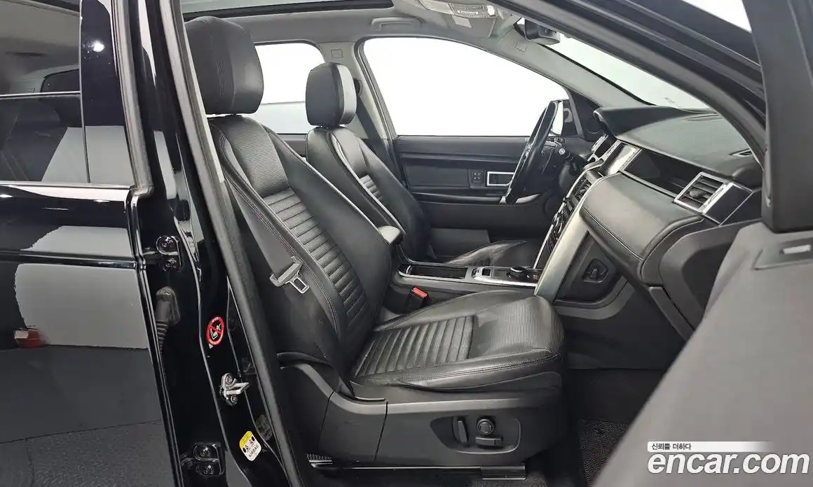 Land Rover Discovery Sport 2018 2.0 Автомат в Москве № 213704, фото 17