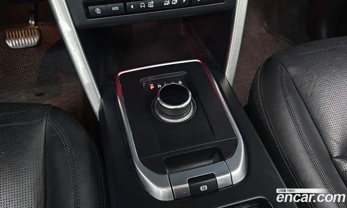 Land Rover Discovery Sport 2018 2.0 Автомат в Москве № 213704, фото 4