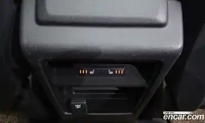 Land Rover Discovery Sport 2017 2.0 Автомат в Москве № 213769, миниатюра 6