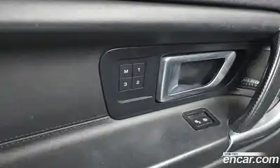 Land Rover Discovery Sport 2017 2.0 Автомат в Москве № 213769, миниатюра 8