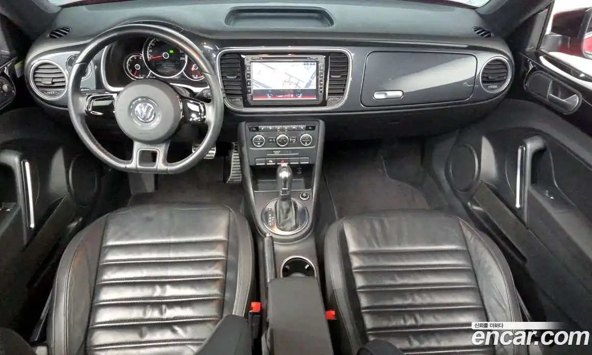 Volkswagen Beatle 2013 2.0 Автомат в Москве № 215059, фото 14