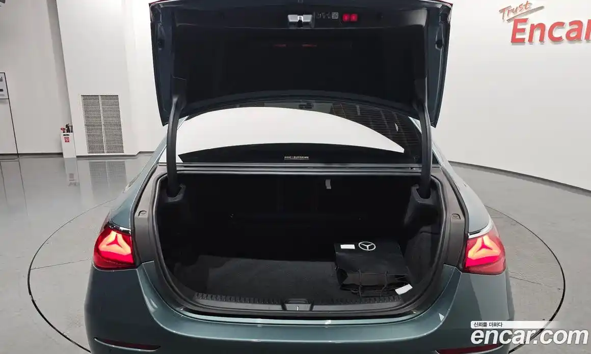 Mercedes-Benz E-Class 2025 2.0 Автомат в Москве № 218757, фото 18