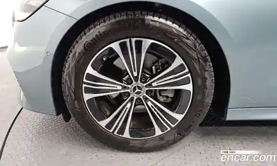 Mercedes-Benz E-Class 2025 2.0 Автомат в Москве № 218757, миниатюра 10