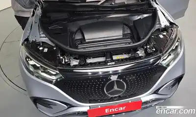 Mercedes-Benz EQE 2023 0.3 Автомат в Москве № 222884, миниатюра 2