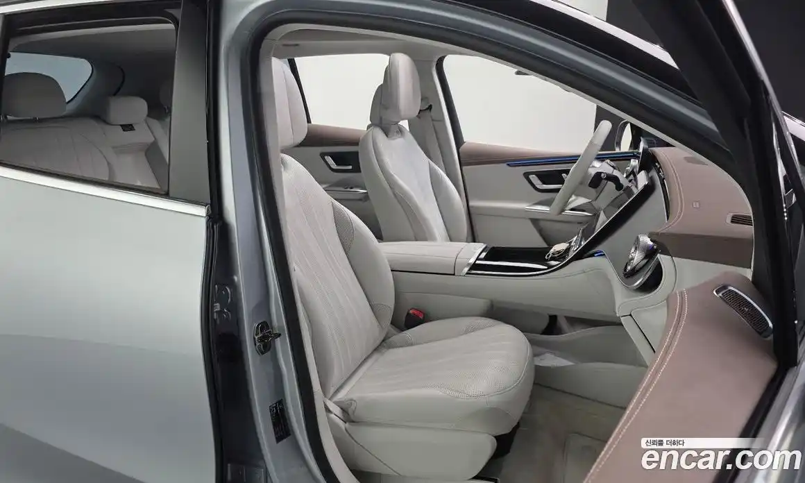 Mercedes-Benz EQE 2023 0.3 Автомат в Москве № 222884, фото 6