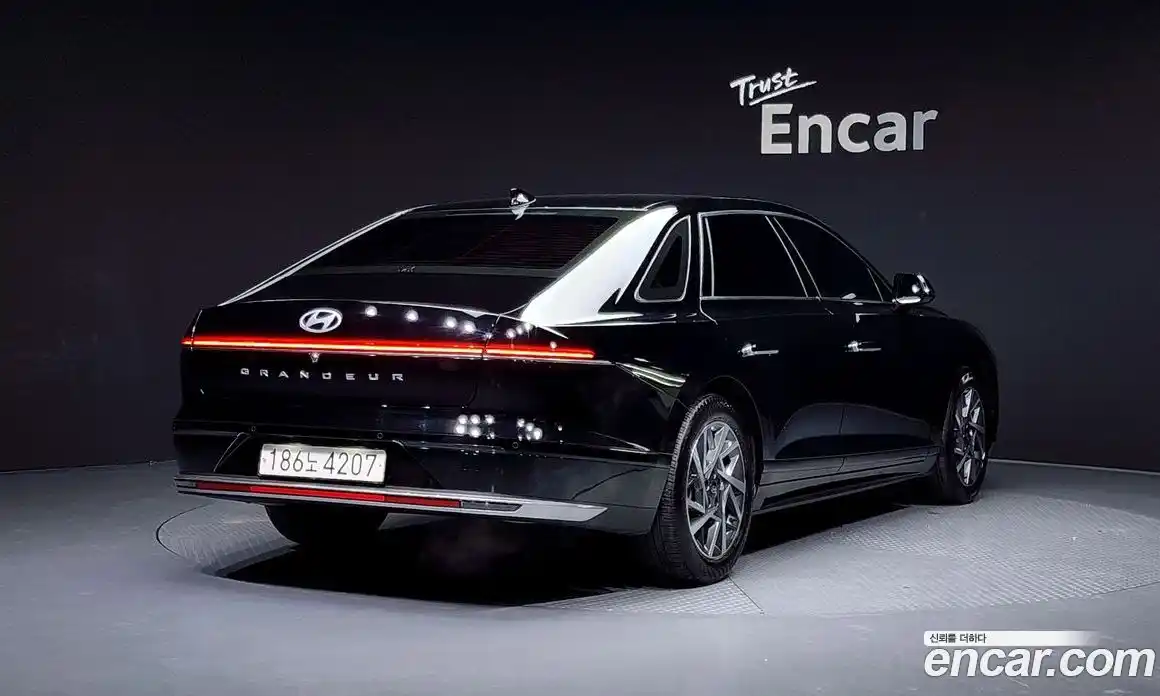 Hyundai Grandeur 2023 3.5 Автомат в Москве № 223763, фото 16