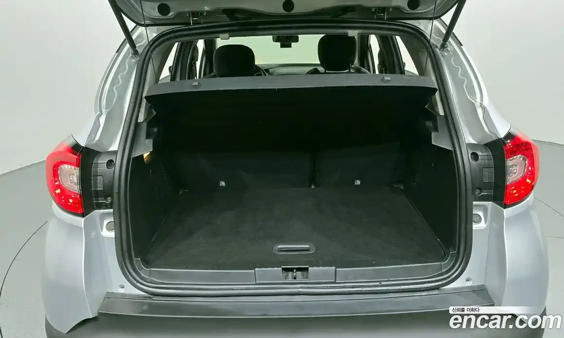 Renault QM3 2015 1.5 Автомат в Москве № 226024, фото 9