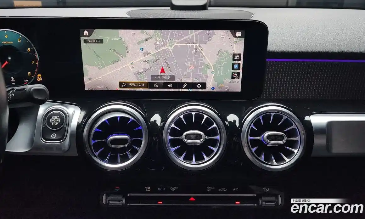 Mercedes-Benz GLB-Class 2021 2.0 Автомат в Москве № 229609, фото 16