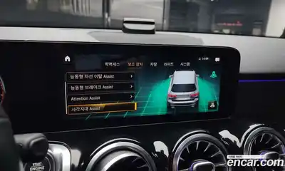 Mercedes-Benz GLB-Class 2021 2.0 Автомат в Москве № 229609, миниатюра 3