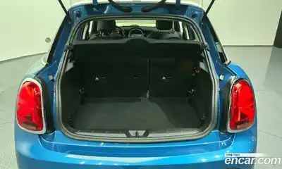 Mini Cooper 2022 1.5 Автомат в Москве № 231411, миниатюра 2