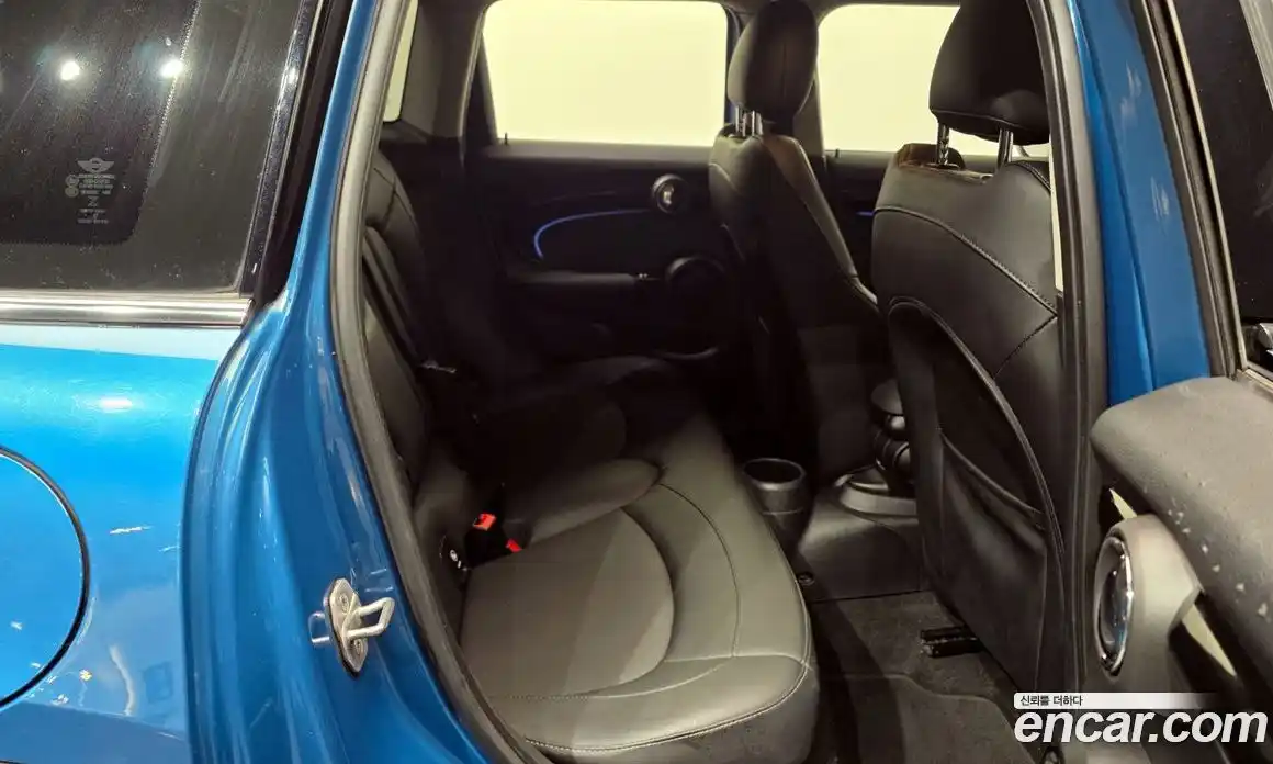 Mini Cooper 2022 1.5 Автомат в Москве № 231411, фото 4