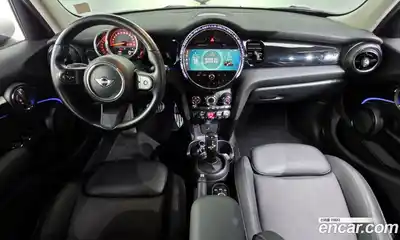 Mini Cooper 2022 1.5 Автомат в Москве № 231411, миниатюра 7