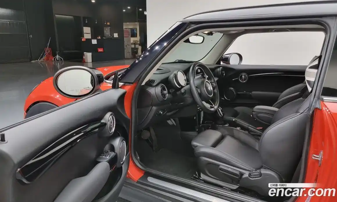 Mini Cooper 2020 1.5 Автомат в Москве № 231474, фото 14