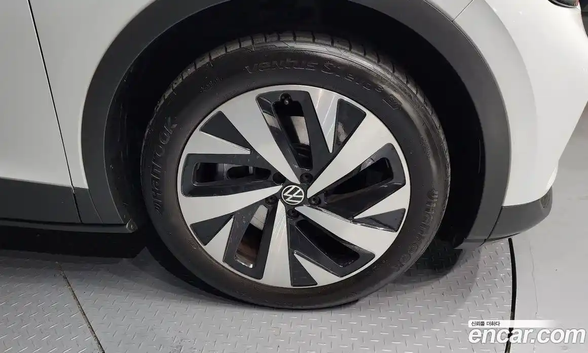 Volkswagen ID.4 2023 0.2 Автомат в Москве № 232139, фото 3