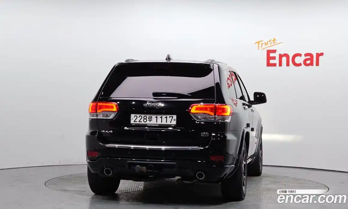 Jeep Cherokee 2019 3.6 Автомат в Москве № 232611, фото 16