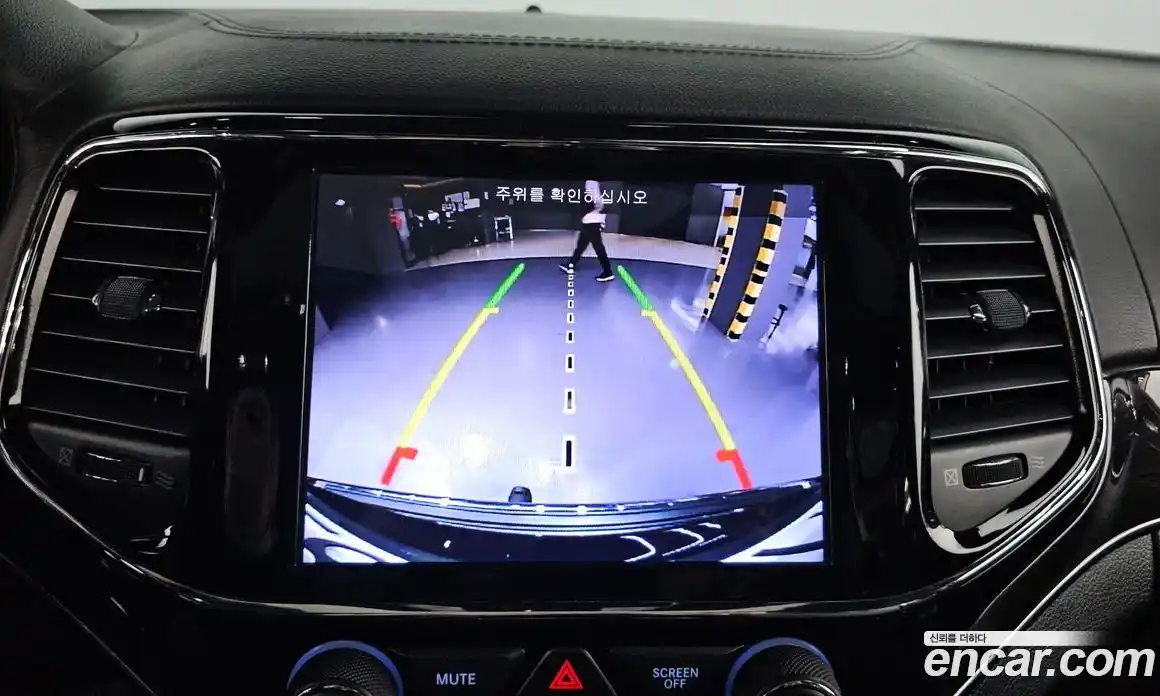 Jeep Cherokee 2019 3.6 Автомат в Москве № 232611, фото 19