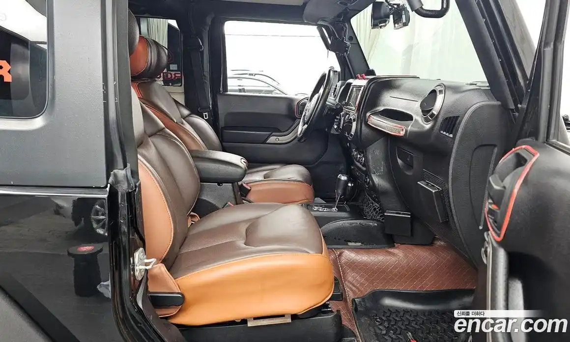 Jeep Wrangler 2015 3.6 Автомат в Москве № 232764, фото 18