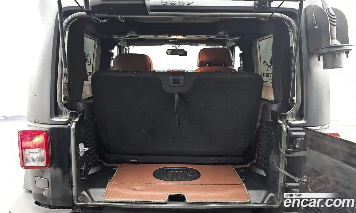 Jeep Wrangler 2015 3.6 Автомат в Москве № 232764, фото 7