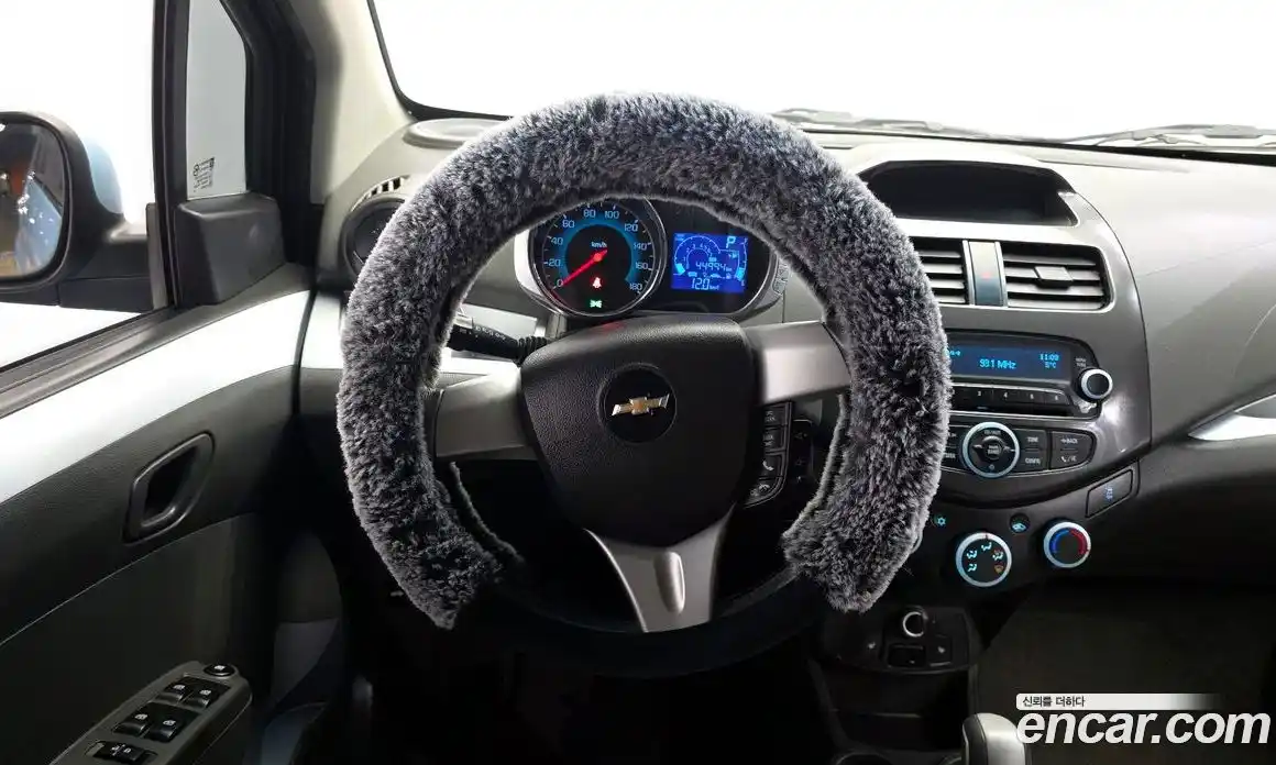 Chevrolet Spark 2014 1.0 Автомат в Москве № 238181, фото 7