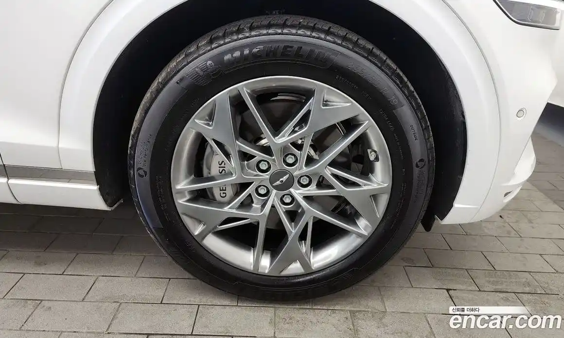 Genesis GV70 2024 2.5 Автомат в Москве № 24150, фото 9