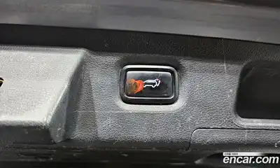 Hyundai Santa Fe 2023 2.2 Автомат в Москве № 245763, миниатюра 12