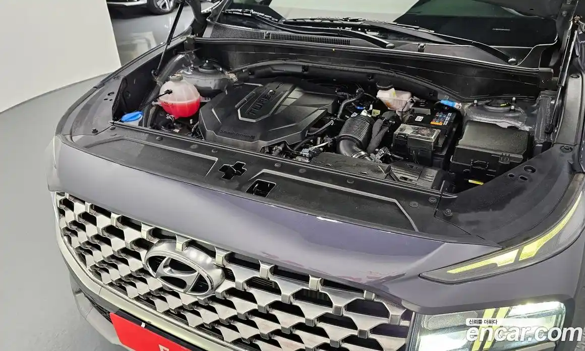 Hyundai Santa Fe 2023 2.2 Автомат в Москве № 245763, фото 15