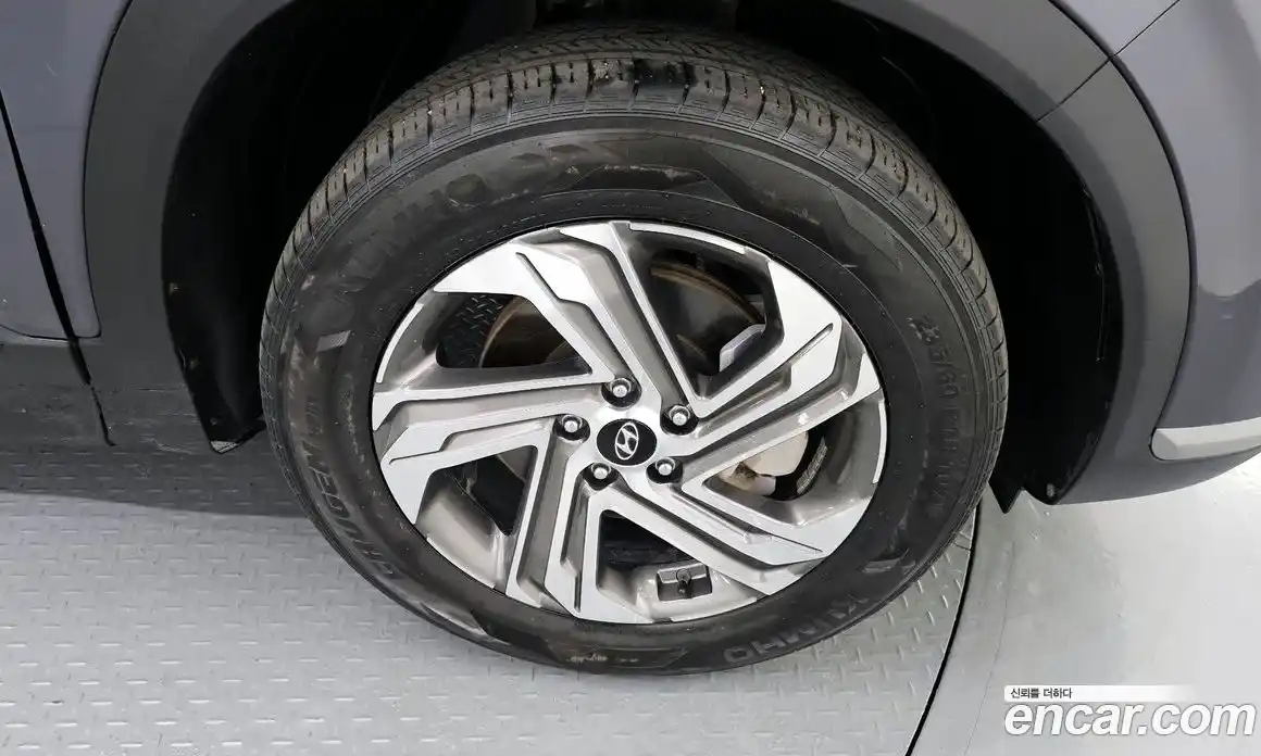 Hyundai Santa Fe 2023 2.2 Автомат в Москве № 245763, фото 3